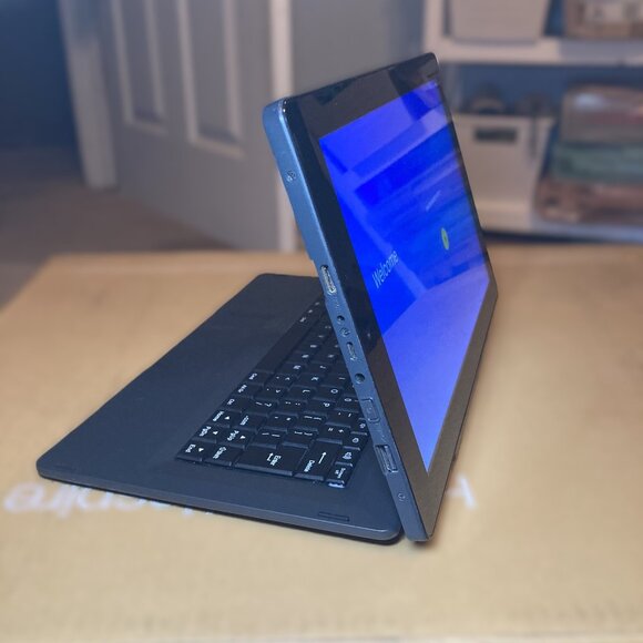 Great Condition! RCA Galileo 11.5" 32 GB Touchscreen Tablet Computer w/ Keyboard - Picture 8 of 13